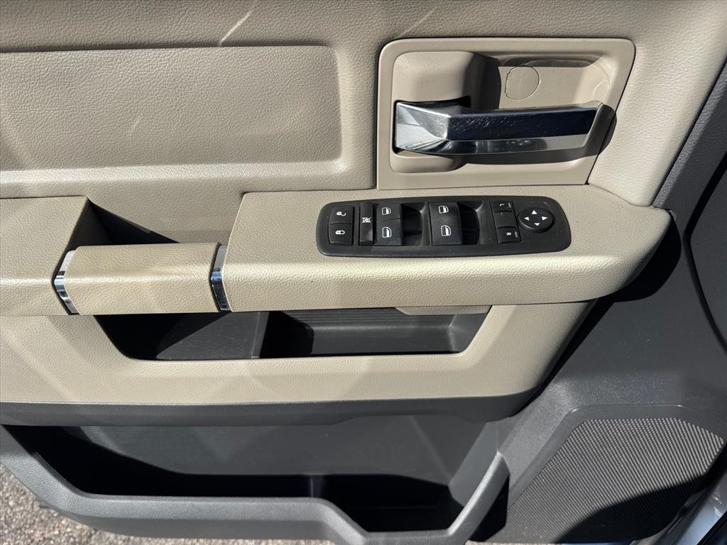 Dodge Ram 2500 4WD Crew Cab 169" SLT 2010