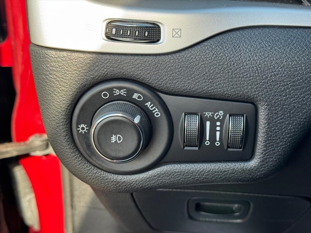 Jeep Cherokee Trailhawk 4x4 *Ltd Avail* 2017 Jeep Cherokee Trailhawk 4x4 *Ltd Avail* 2017