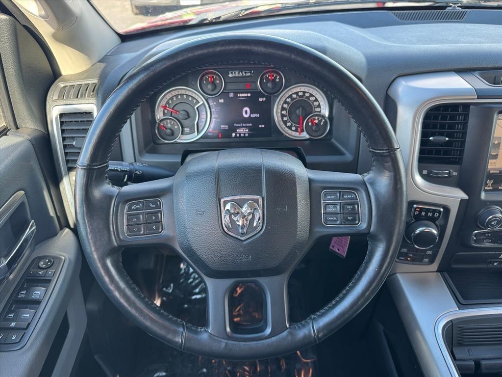 RAM 1500 Big Horn 4x4 Crew Cab 5'7" Box 2017