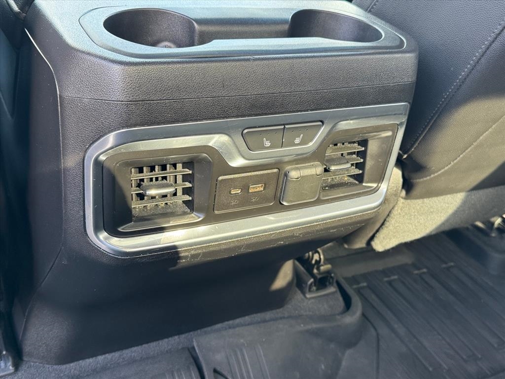 GMC Sierra 1500 4WD Crew Cab 147" SLT 2019 GMC Sierra 1500 4WD Crew Cab 147" SLT 2019