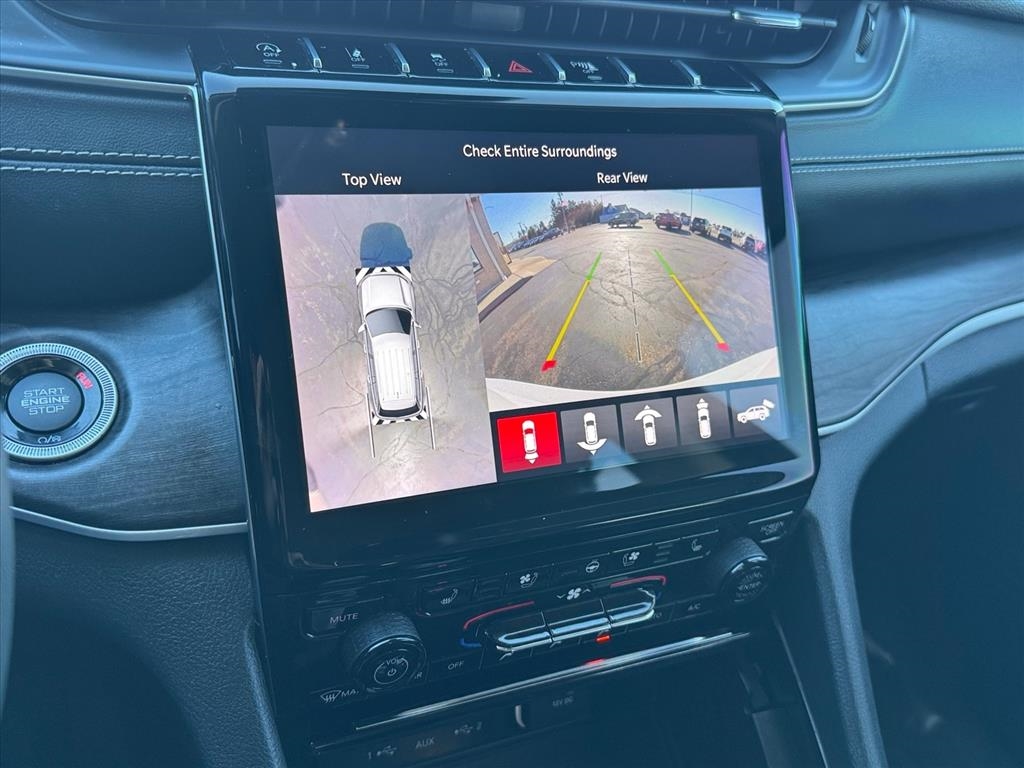 Jeep Grand Cherokee Limited 4x4 2023