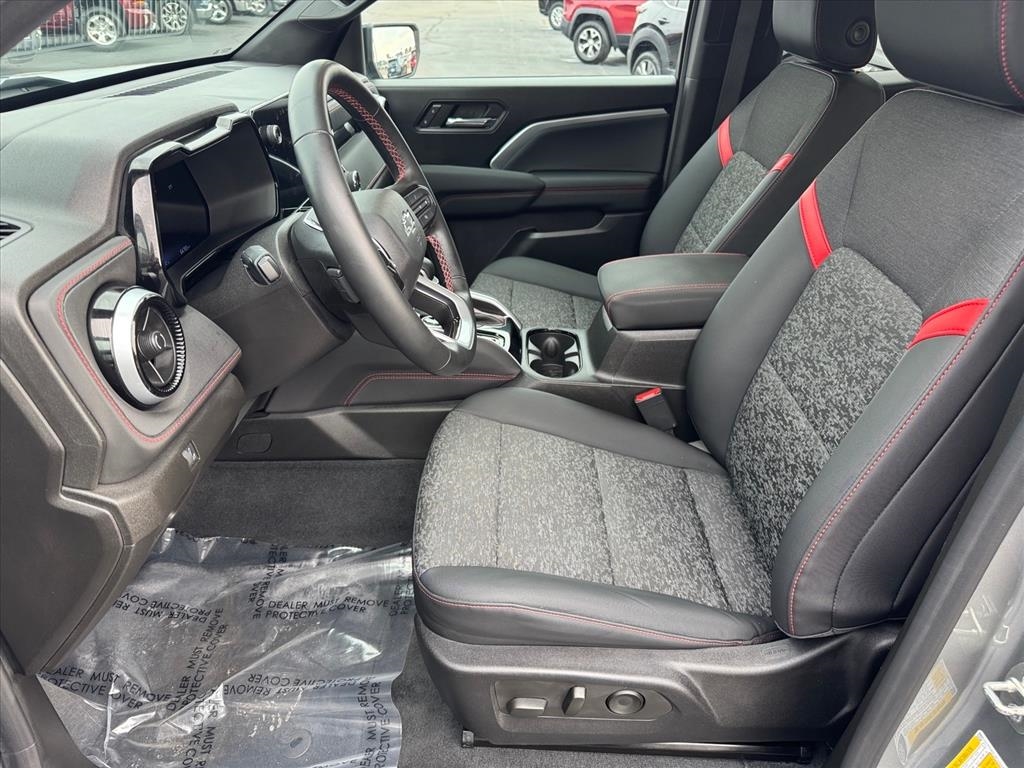 2023 Chevrolet Colorado Z71 photo 4