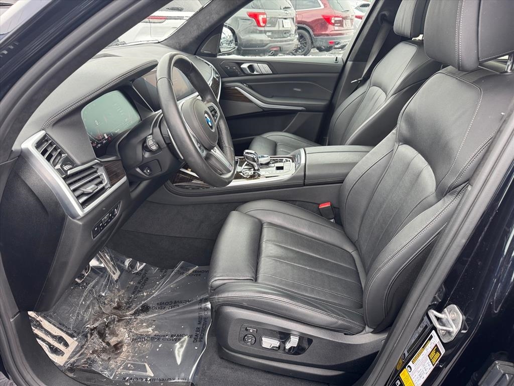 BMW X7 xDrive40i Sports Activity Vehicle 2020