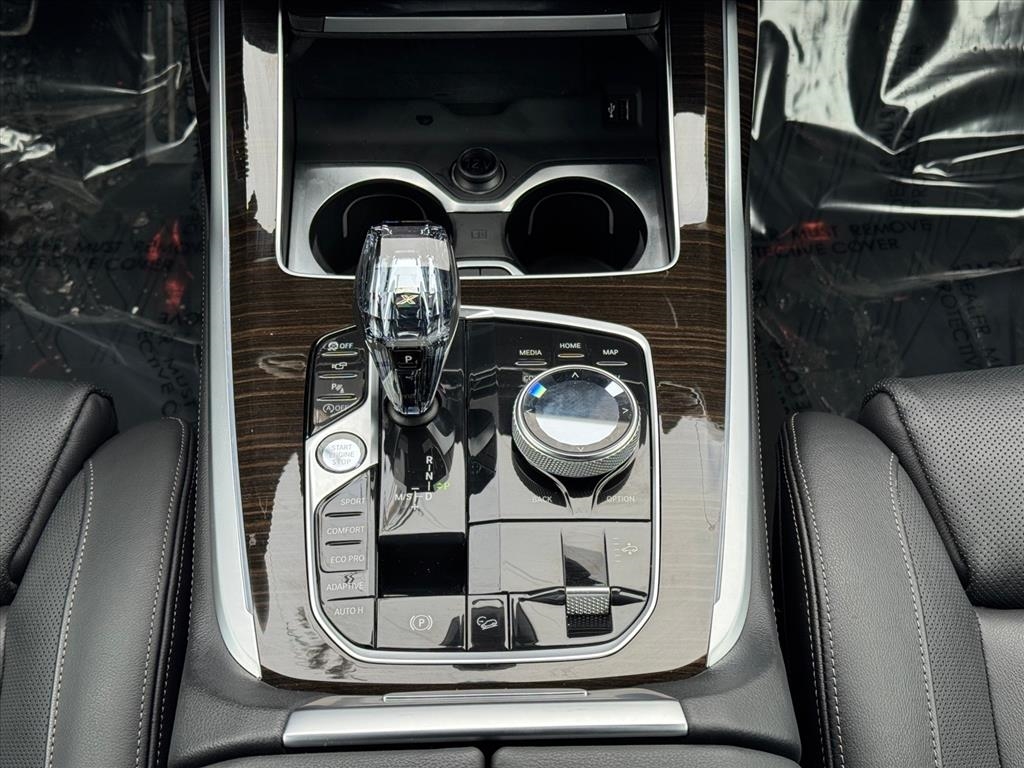 BMW X7 xDrive40i Sports Activity Vehicle 2020