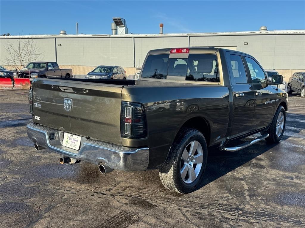 RAM 1500 2WD Quad Cab 140.5" Big Horn 2012