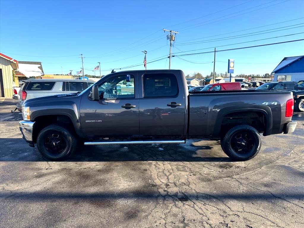 Chevrolet Silverado 2500HD 4WD Crew Cab 153.7" LT 2011