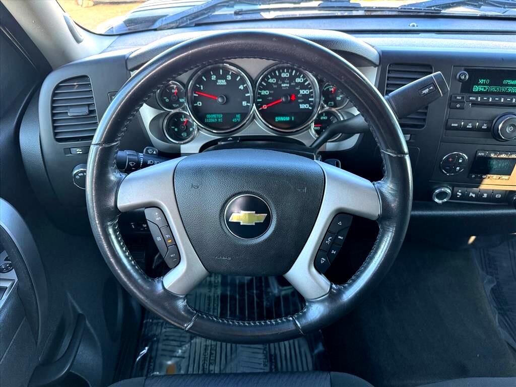 Chevrolet Silverado 2500HD 4WD Crew Cab 153.7" LT 2011