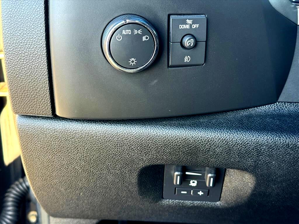 Chevrolet Silverado 2500HD 4WD Crew Cab 153.7" LT 2011