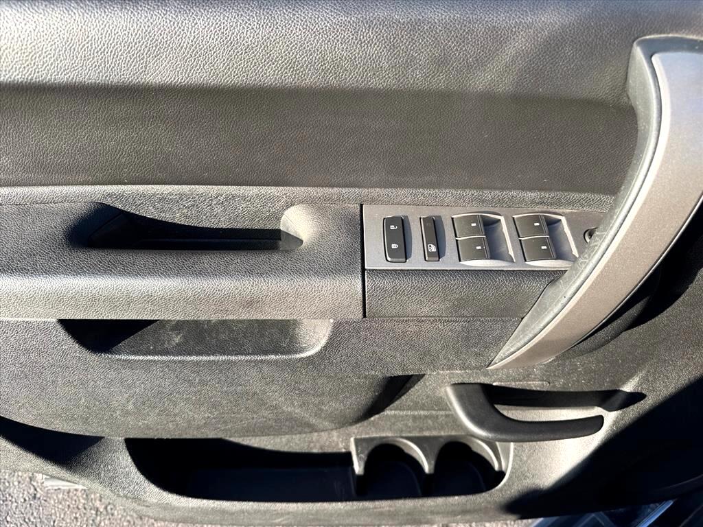 Chevrolet Silverado 2500HD 4WD Crew Cab 153.7" LT 2011