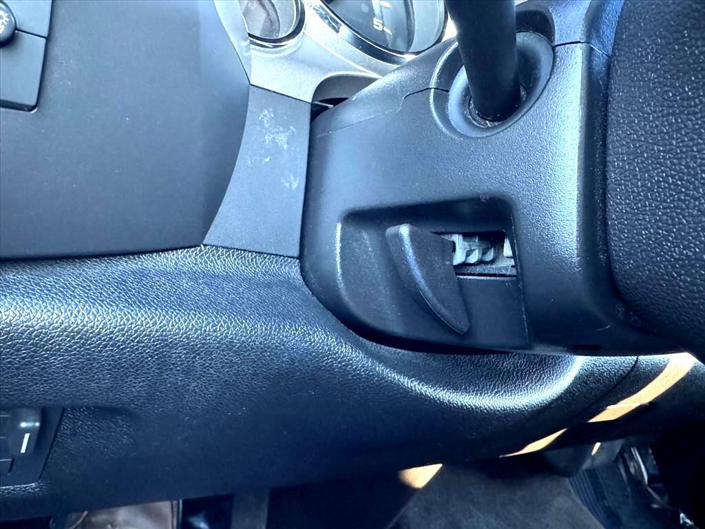 Chevrolet Silverado 2500HD 4WD Crew Cab 153.7" LT 2011