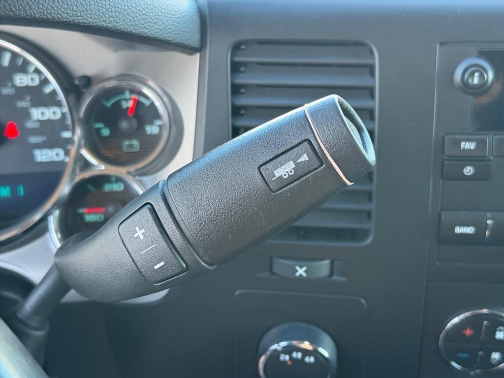 Chevrolet Silverado 2500HD 4WD Crew Cab 153.7" LT 2011