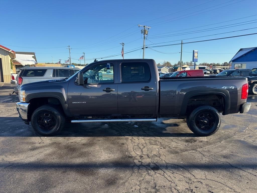 Chevrolet Silverado 2500HD 4WD Crew Cab 153.7" LT 2011
