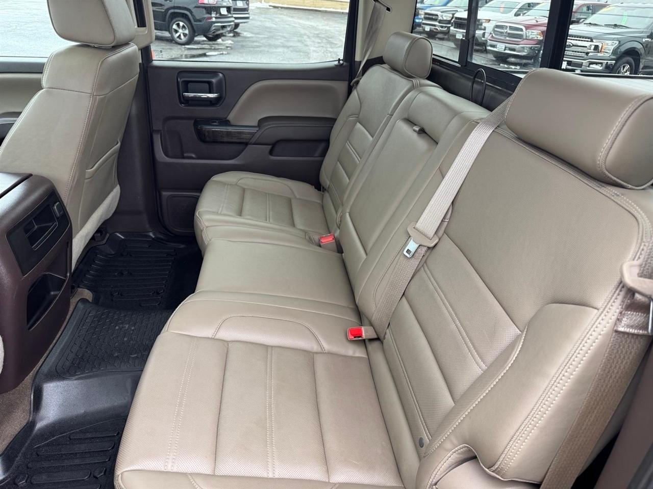 GMC Sierra 1500 4WD Crew Cab 143.5" Denali 2016