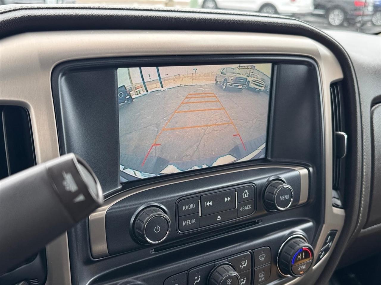 GMC Sierra 1500 4WD Crew Cab 143.5" Denali 2016