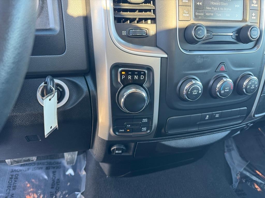 RAM 1500 Classic SLT 4x4 Reg Cab 8' Box 2019