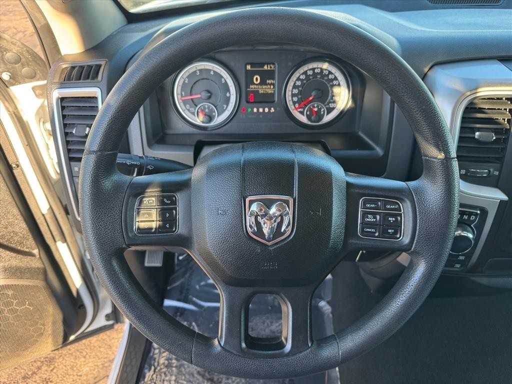 RAM 1500 Classic SLT 4x4 Reg Cab 8' Box 2019