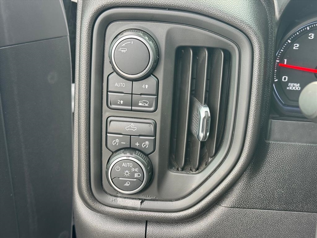 Chevrolet Silverado 1500 4WD Crew Cab 147" Work Truck 2021