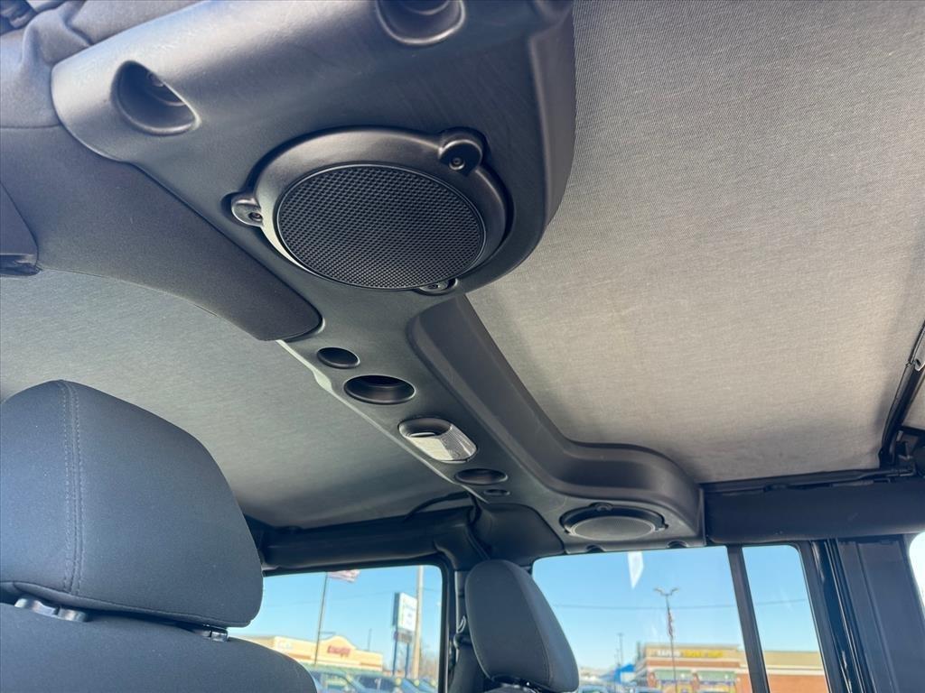 Jeep Wrangler Unlimited 4WD 4dr Sport 2012