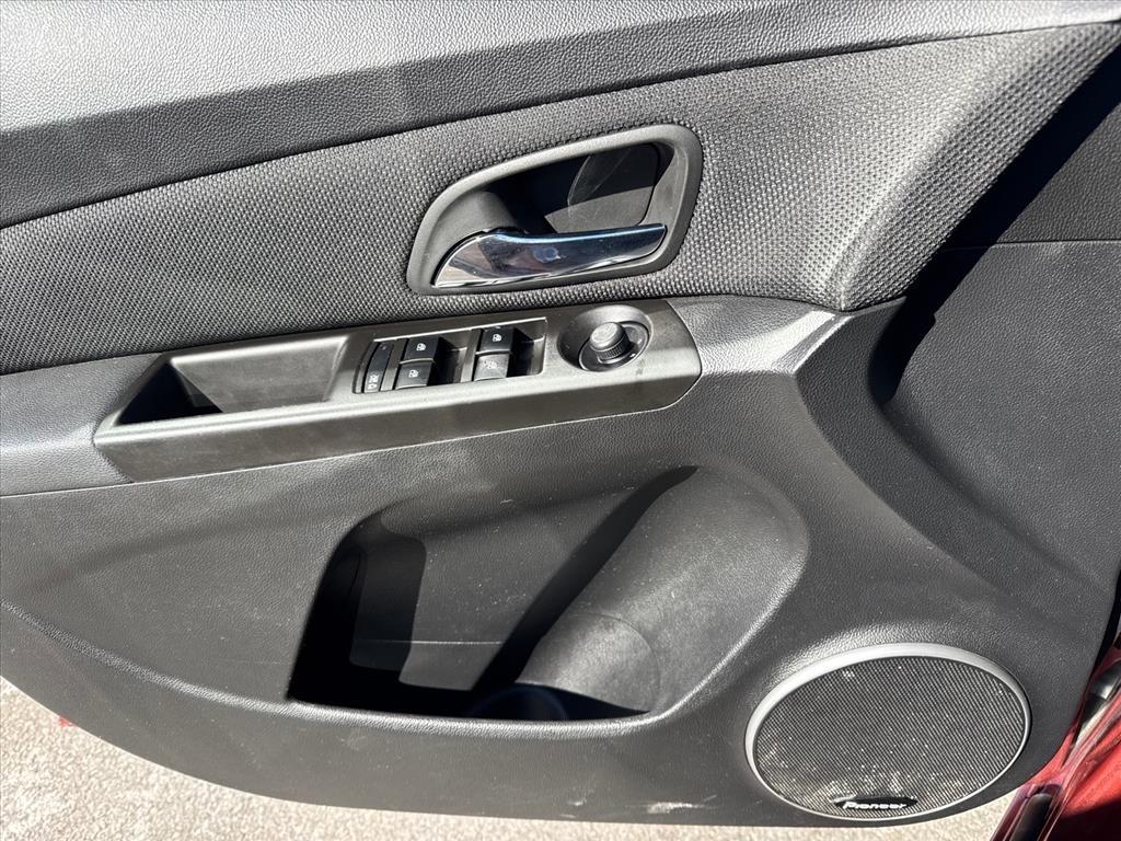 Chevrolet Cruze 4dr Sdn LT w/1LT 2012