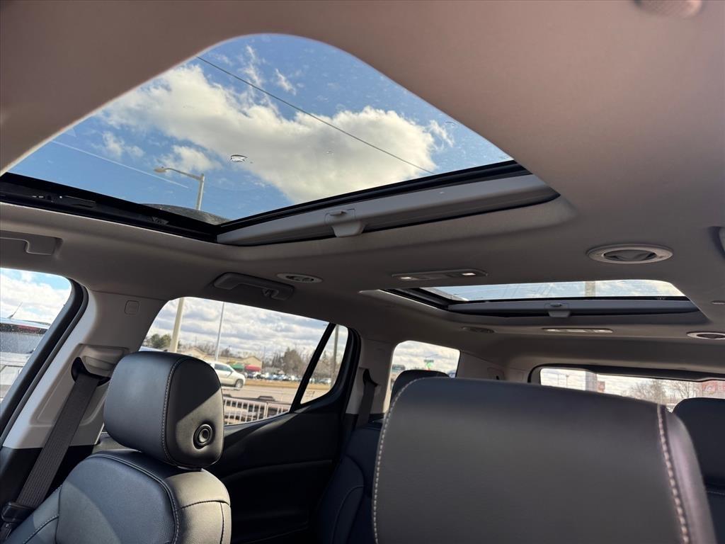 GMC Acadia AWD 4dr SLT 2022