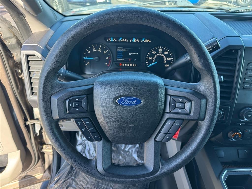 Ford F-150 4WD SuperCab 145" Lariat 2016