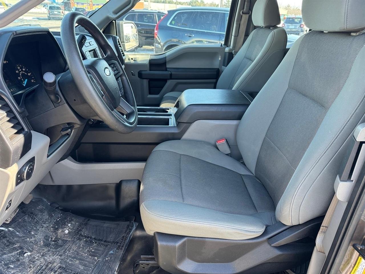 Ford F-150 4WD SuperCab 145" Lariat 2016