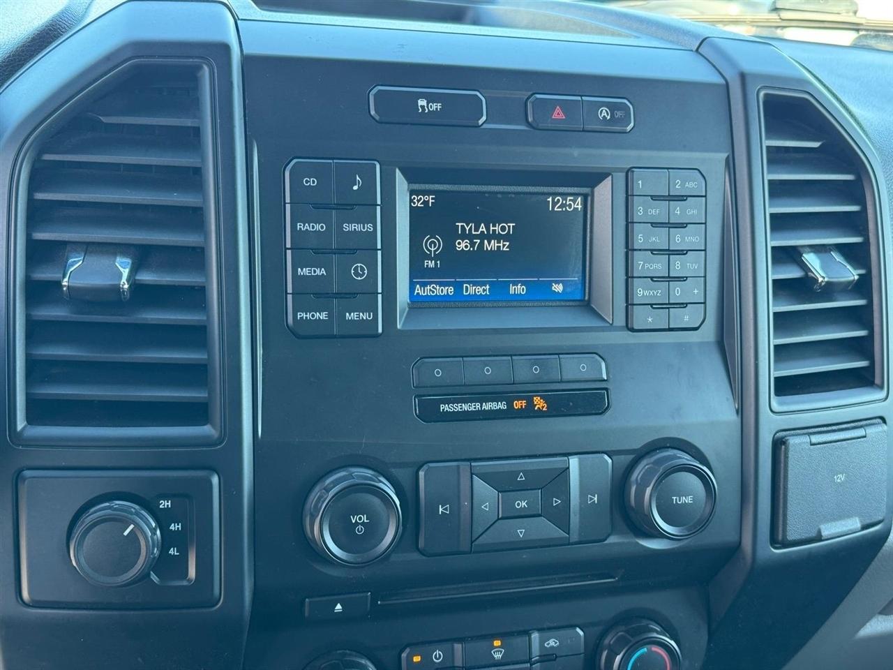 Ford F-150 4WD SuperCab 145" Lariat 2016