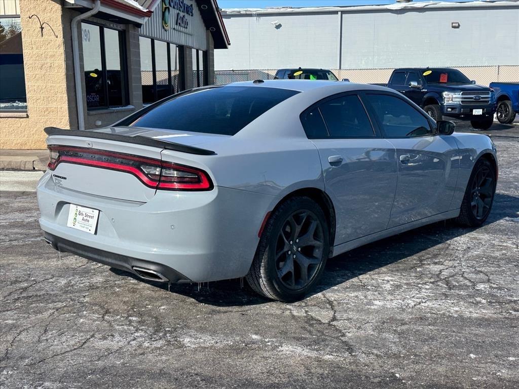 Dodge Charger SXT RWD 2020