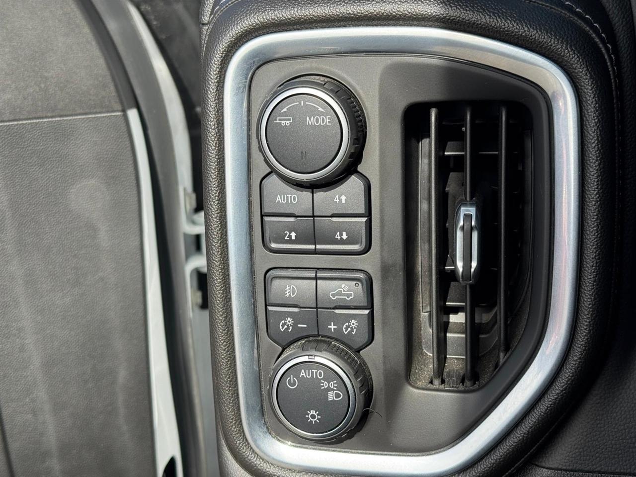 Chevrolet Silverado 1500 4WD Crew Cab 147" LT Trail Boss 2020