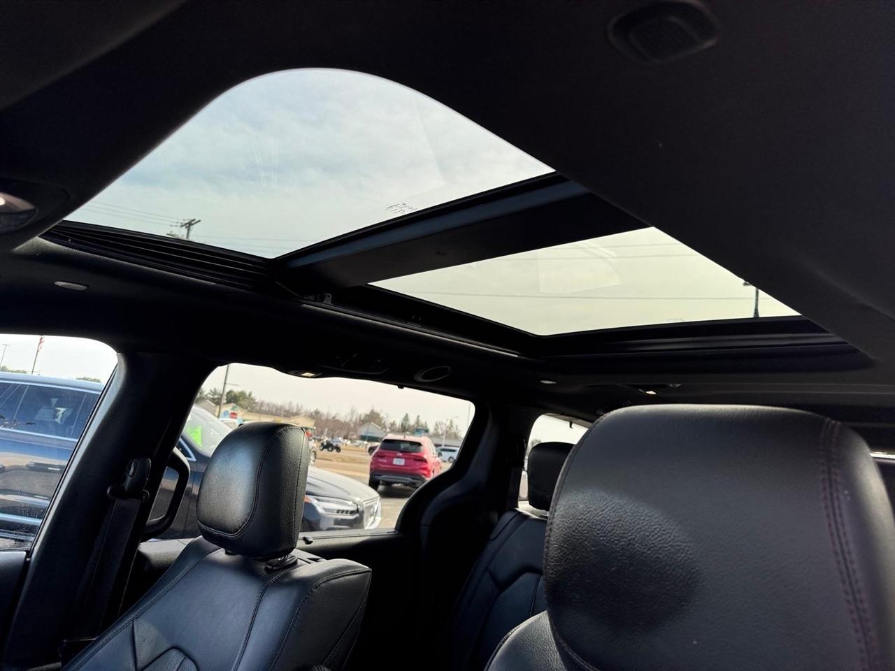 Chrysler Pacifica Touring L Plus 35th Anniversary FWD *Ltd Avail* 2020