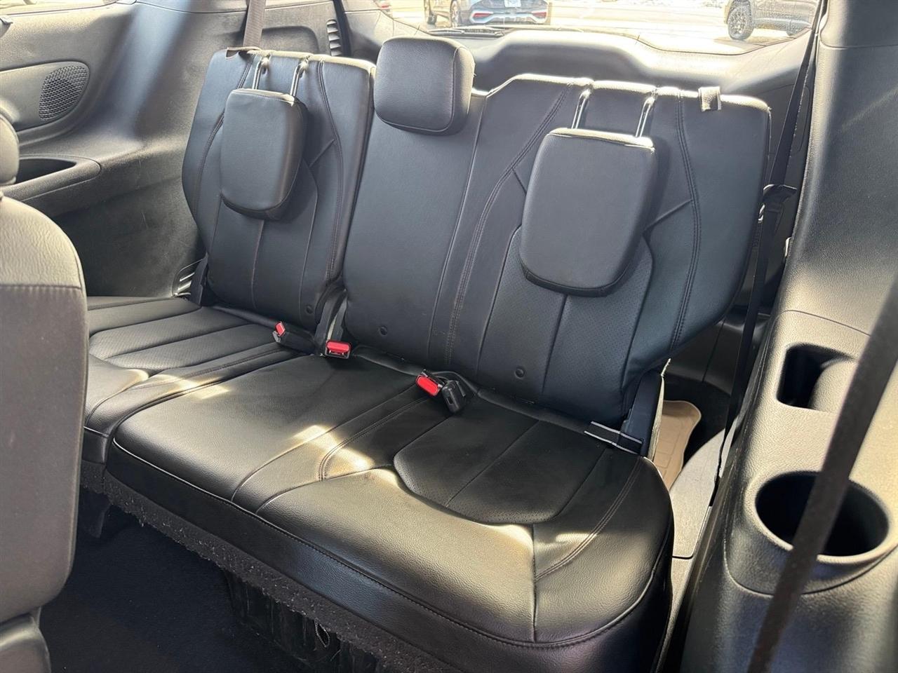 Chrysler Pacifica Touring L Plus 35th Anniversary FWD *Ltd Avail* 2020