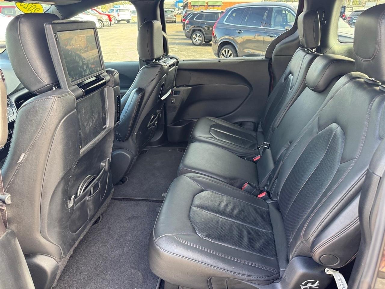 Chrysler Pacifica Touring L Plus 35th Anniversary FWD *Ltd Avail* 2020