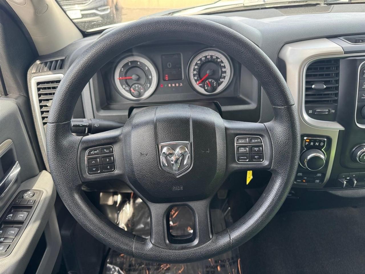 RAM 1500 4WD Crew Cab 149" Outdoorsman 2014