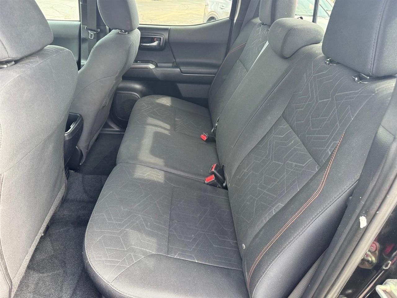 Toyota Tacoma 4WD Double Cab V6 MT TRD Off Road (Natl) 2016