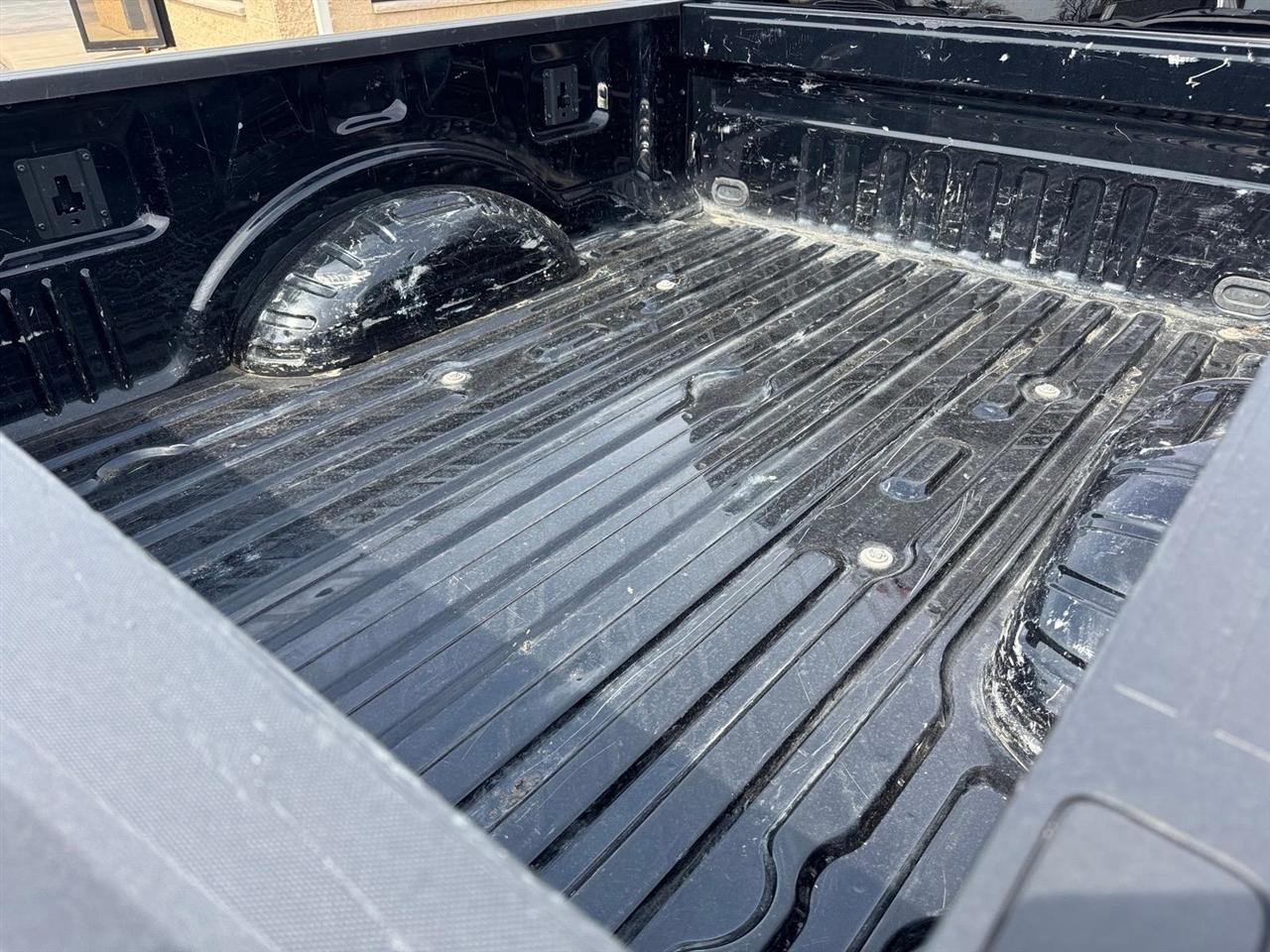 Ford Super Duty F-250 SRW XLT 4WD Crew Cab 6.75' Box 2022