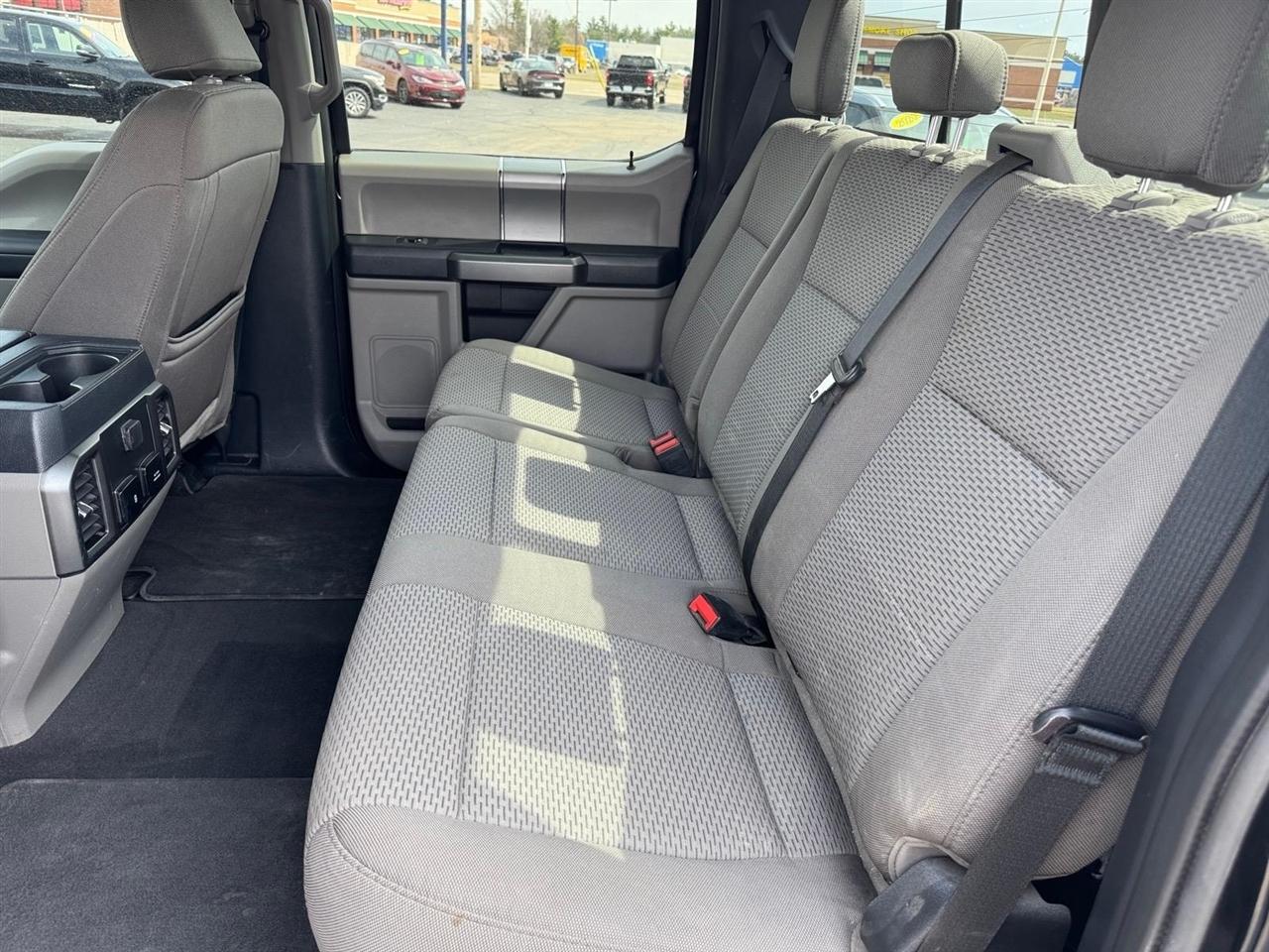 Ford Super Duty F-250 SRW XLT 4WD Crew Cab 6.75' Box 2022