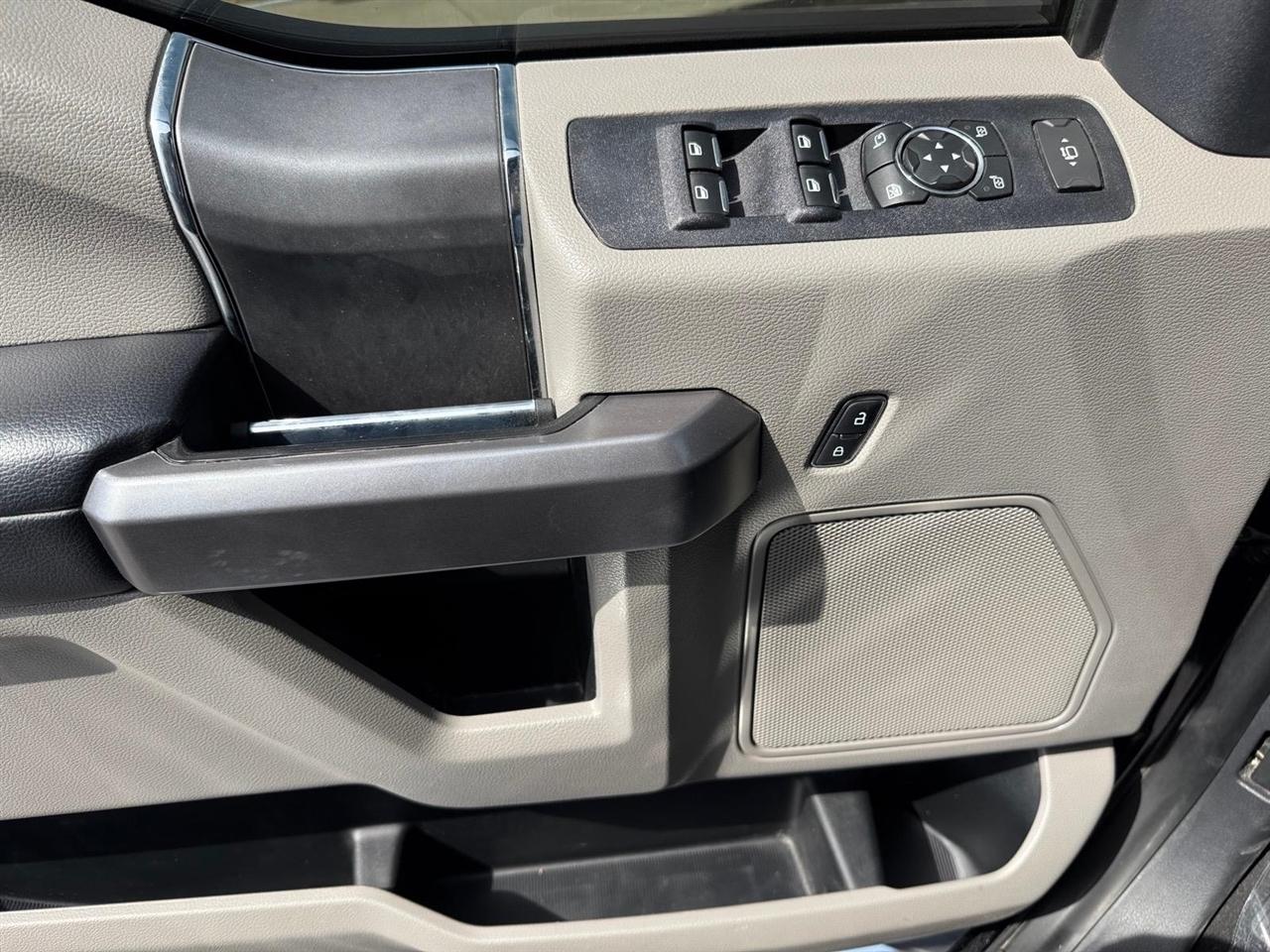 Ford Super Duty F-250 SRW XLT 4WD Crew Cab 6.75' Box 2022