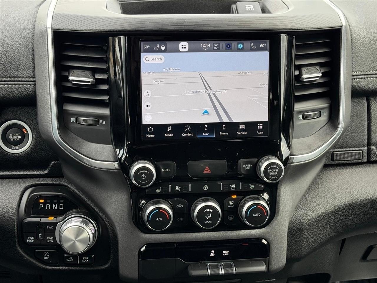 RAM 1500 Laramie 4x4 Crew Cab 5'7" Box 2023