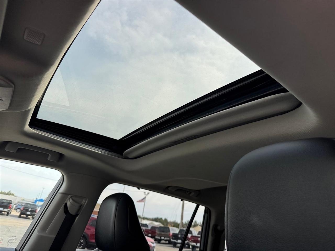 Toyota Highlander XLE AWD (Natl) 2020