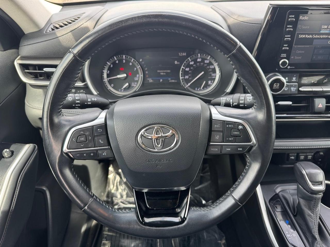 Toyota Highlander XLE AWD (Natl) 2020