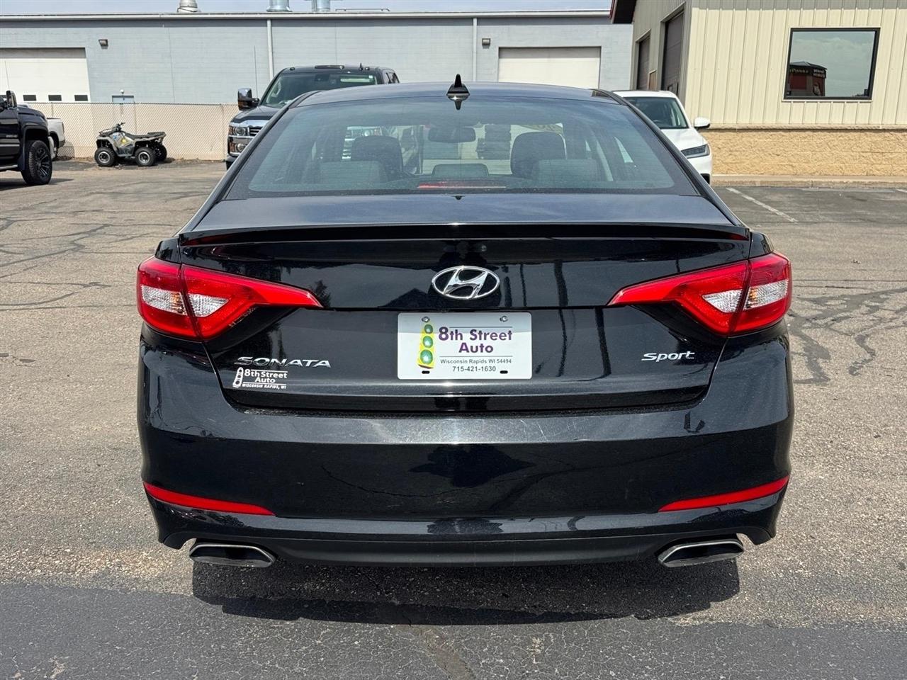 Hyundai Sonata Sport 2.4L 2017