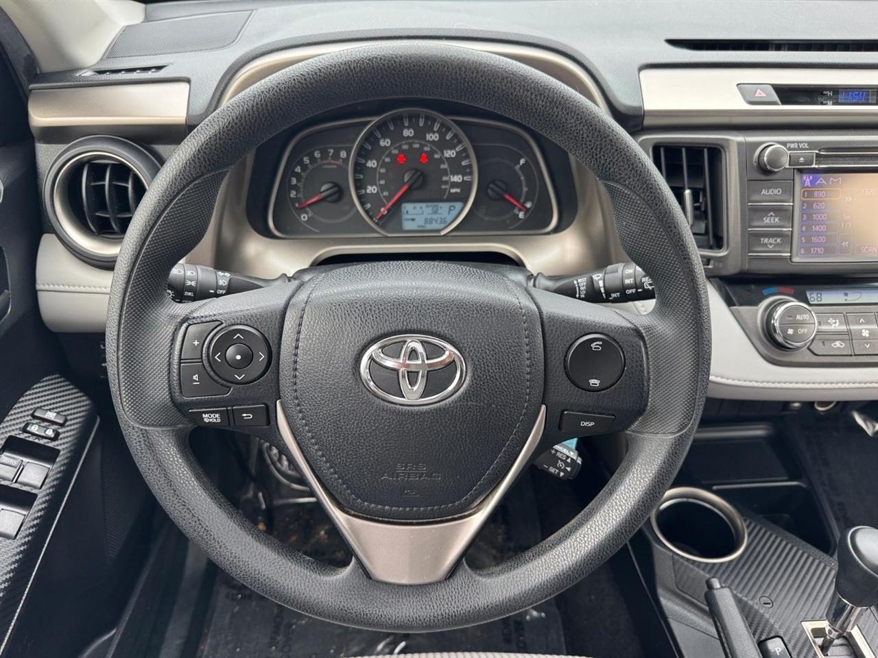 Toyota RAV4 AWD 4dr XLE (Natl) 2013