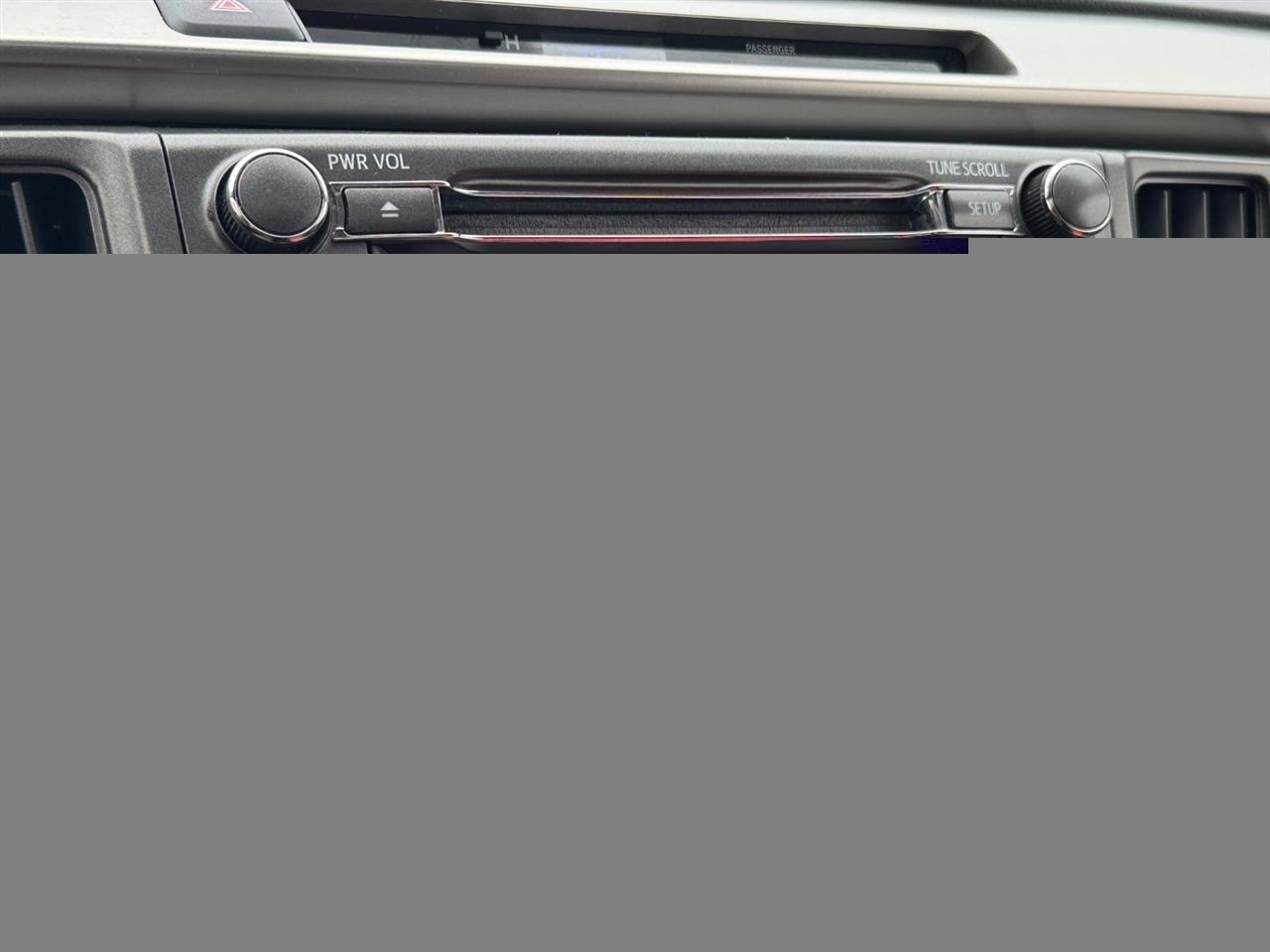 Toyota RAV4 AWD 4dr XLE (Natl) 2013