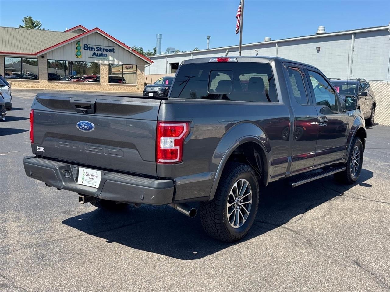 Ford F-150 Lariat 4WD SuperCab 8' Box 2018