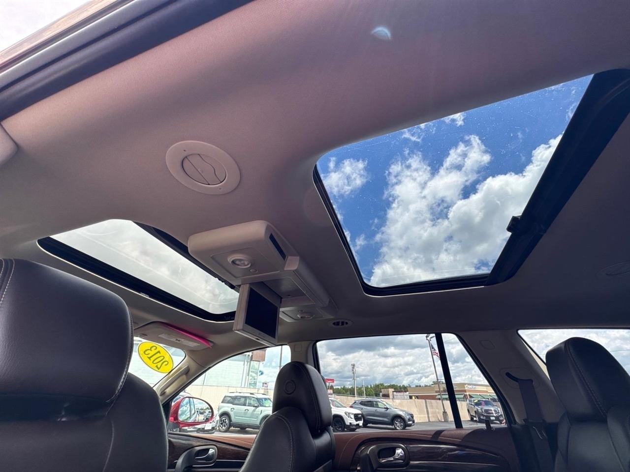 Buick Enclave AWD 4dr Premium 2013