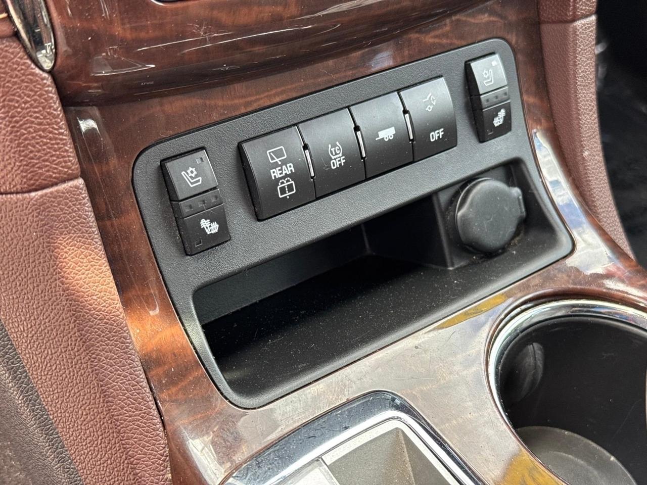 Buick Enclave AWD 4dr Premium 2013