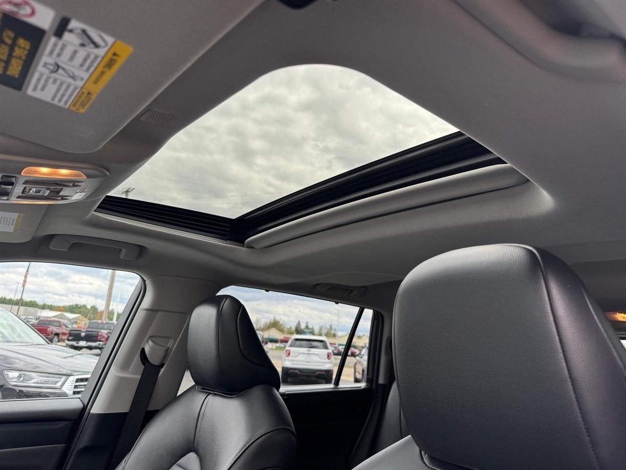 Toyota Highlander XLE AWD (Natl) 2022