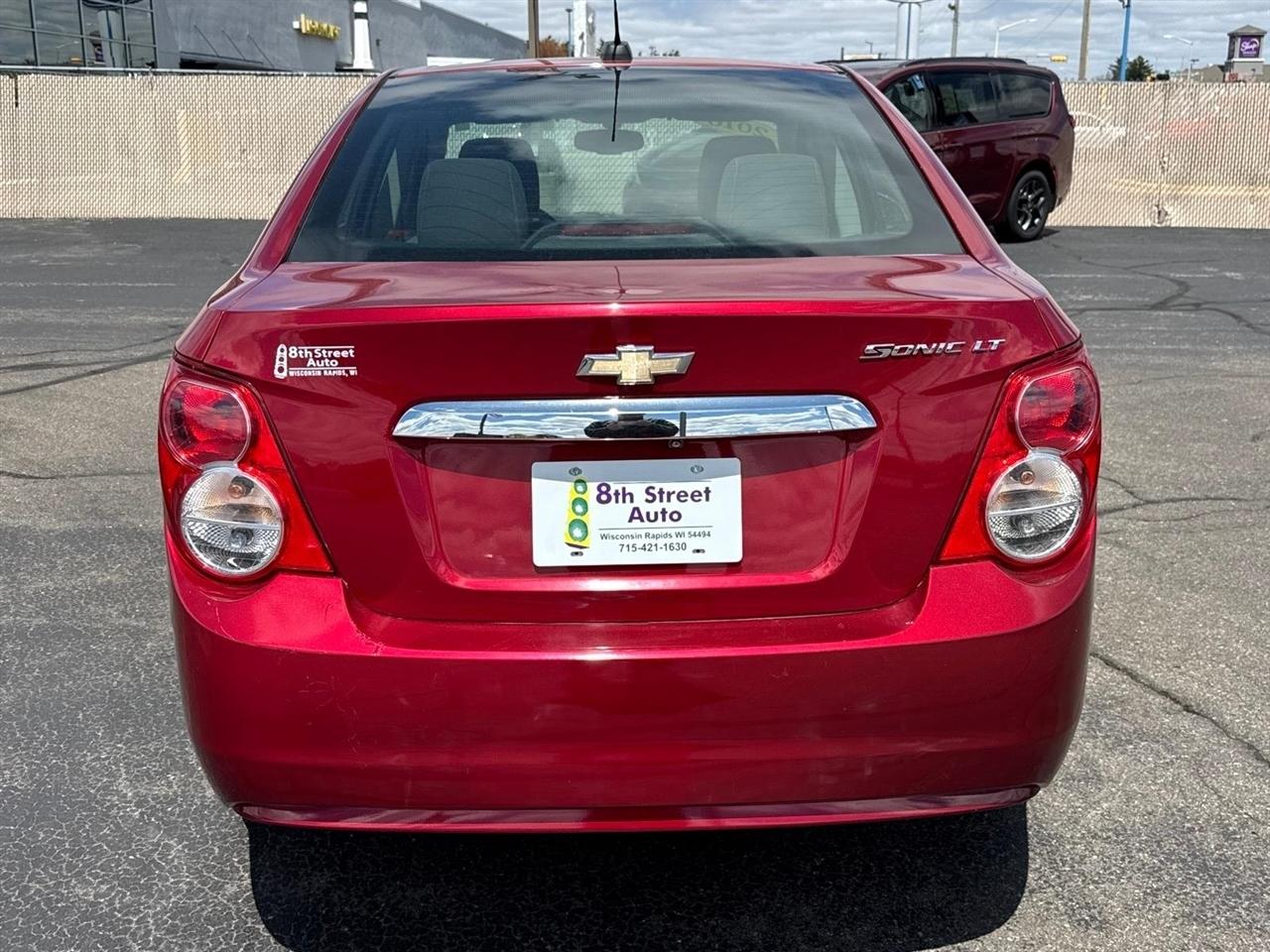 Chevrolet Sonic 4dr Sdn Auto LT 2016