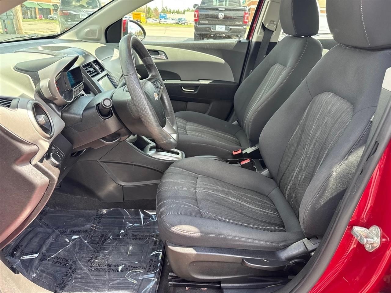 Chevrolet Sonic 4dr Sdn Auto LT 2016