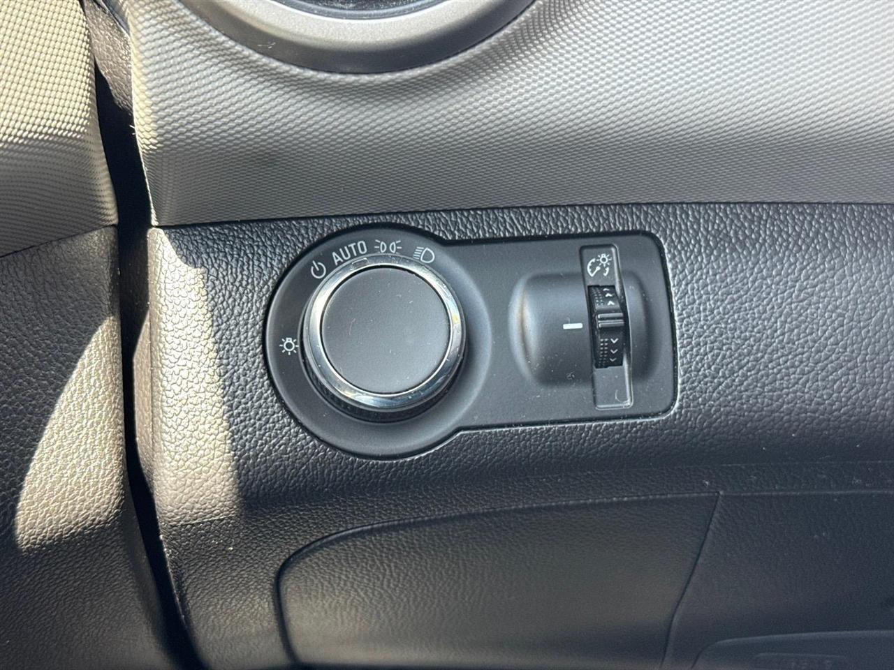 Chevrolet Sonic 4dr Sdn Auto LT 2016